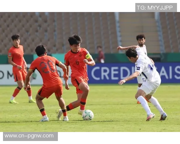 荷乙邓伯什祝贺王博豪罚入制胜点球助力中国U23队晋级四强 荷乙邓伯什祝贺王博豪罚入制胜点球助力中国U23队晋级四强